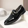 Chaussures en cuir décontractées pour hommes modes de mariage mocassins mocassins masculins