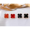 Designer Brand Fashion High Version Van Medium Four Leaf Gräsörhängen Kvinnlig guld förtjockad plätering 18K Rose Natural Black Agate Red Chalcedony Smycken