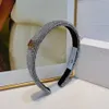 2022 New Cryctal Luxury Headband Women Solid Color Diamond Hairband Fashion Hair Hoop Girls Retro Makeup Headbands Hair Accessorie210o