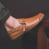 Sapatos de couro genuínos mensais de sapatos de caça de cheiro artesanal de couro casual