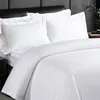 Luksusowy 100% Egipt bawełna 5 gwiazdek El Quilt Cover Pure Cotton Satin Strip Linia Łóżka kołdra szara niebieska złota poduszki 1PC 240407