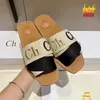 2024 Top Designer Platform Sandal Flat Chlos Shoe Fashion Sliders Женщины Slipper Outdoor Мужчины Loafer Summer Casual Shoes Black White Slide Beach Canvas