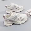 Zapatos casuales moda papá mujer 2024 otoño versátil malla vertiginable sólido sports zapatero plattaforma sneakers traf