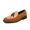 Casual Shoes Vintage Brown Oxfords Men's Leather Large Size 38-48 Designer Tassel Dress Men italienska lyxiga loafers