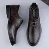 Casual Shoes 2024 Trend Mens Social Dress äkta läder Oxford Soft Male Formal Walk Derby Elegantes Retro Adulto