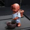 Purifiers Purple Sand Tea Pet Peeing Little Monk Ornaments Creative Pee Child Doll Spray Water Ceramic Figure Crafts Tea Filter Accessorie