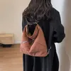 leftside Fi Zipper Design Leather Shoulder Bag for Women 2023 Tend Female Simple Large High Capacity Underarm Bag Handbags H5Lz#
