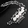 Headpieces est White Flower Pearls hårkammar handgjorda österrikiska kristallbröllop smycken tillbehör brud hårstycken