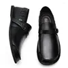 Casual skor retro stil män loafers äkta läder handgjorda mockasiner andningsbara män kör komfort man slip på lägenheter