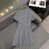 Basic Casual Dresses Designer vroege voorjaar nieuwe ch nanyou gaoDing minimalistische stijl brief kralen borduurwerk hoge taille geplooide streep shirt jurk 5 dpf