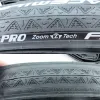 Lights Pro 700 x 25c Road Bicycle Складывание шины Ультрасорог 120TPI против прокола лицевой масштаб
