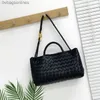 Mujeres Bottegs de lujo Venets Bolsas de diseñador Diseño Nuevo Metal Huceta de cuero tejido Bolso de hombro Un solo hombro Bolsas portátiles con logotipo 1to1