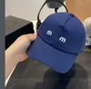 مصمم الكرة قبعة النساء الرجال البيسبول قبعة جديدة من القطن الفاخر MM رسالة التطريز مجهزة القبعات Snapback Sport Casquett