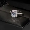 Bröllopsringar Emerald Cut 2CT Lab Diamond Ring Bridal Set Real 925 Sterling SilverEngagement Wedding Band Rings for Women Bridal Gem Jewelry 240419