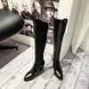 Bottes de grande taille surdimensionnées Big Fashion pour femmes pointues Toe à talon épais tendance genou-hauteur confort