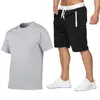 Fábrica por atacado Sport Sport Set Summer 2 peças conjunto de cores sólidas conjuntos curtos para masculino, camisetas e shorts shorts respiráveis casuais elegantes para homens