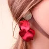 Altri petali di fiori acrilici di moda coreana lunga clip sugli orecchini per donne senza penetrare gioielli a pendiente dolci moderni 240419