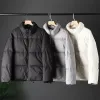 Designer Men's Jacket Reversible Wearable Coat Men's Ladies Classic Casual Fashion Outdoor Winter Coats borttagbar hatt Vindtät värme A4