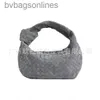 Women Luxury Bottegs Venets Designer Bags Denim Woven Knotted Bag Woven Underarm Horn Bag Jodiebags with 1to1 Logo