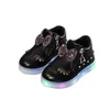 Spring Childrens Leisure Sports Schuhe Mädchen Strassschuhe mit leichten LED -Leuchten Kinderschuhe Zapatos Informales 240416