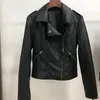 Le cuir féminin 2024 Spring Korean Style petite veste courte de moto