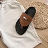 Luxurys Empire Summer Beach Slippers Designer Men Dames Sandalen schoenen Modemerk Leer Palladium Geplaatste Buckle Beach korting Heren Slippels Schoenen