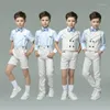 Kledingsets Kinderen Witte zomerpography Pak Kids Vest Shirt Pants Bowtie School Uniform Teenager Boys Graduation Performance kostuum