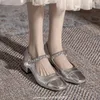 Sapatos de vestido Salto prateado Salto francês Cabeça Mary Jane 2024 Verão Summer feminino