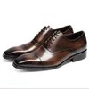 Dress Shoes Men Designer z kombinezonem luksusowe skórzane, stylowe koronkowe zużycie odporna na minimalistyczną firmę Zapato 117