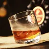 Kieliszki do wina pochylają się wieża Piza nachylone dolne whisky kieliszek do baru snifer snifer chivas whisky cup verre vin