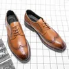 Dress Shoes Luxury Derby Men's Leather Office Business Wedding Formele veter puntige teen mocassins Black Prom