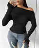 Women's Blouses Casual Tops For Women 2024 Spring lange mouw uit schouder ruches vaste kleur skew nek top magere pullover