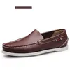 Sapatos casuais 2024 Brand Slip-On Men mocassins masculinos mocassins calçados macho caldo confortável design de moda