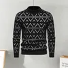 Męskie swetry męskie swetra długoterminowy wzór geometryczny miękki, ciepły pullocz o nokół na jesienną zimową modę