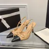 Saltos de gatinho sandálias Bowknot Sapatos de designer feminino Pontos pontuais sandálias Bride Maid Dress Shoes Shoe Shoe Slipper Luxury Strap salto alto