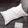 Luksusowy 100% Egipt bawełna 5 gwiazdek El Quilt Cover Pure Cotton Satin Strip Linia Łóżka kołdra szara niebieska złota poduszki 1PC 240407