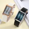 Montre-bracelets 2pcs Blanc Black Watch Sqare Couple Fashion Mens Quartz en cuir Men et femmes loisirs