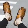 Slippare Summer äkta läder Men Sandaler Classic Breattable Slip-On Men Casual Beach Shoes Outdoor Plus Size