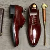 Casual skor eleganta män äkta läder oxford bröllop affärer män klänning lägenheter 2024 tillbaka burgogne vintage pekade för