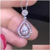 Hänghalsband Nya Victoria mousserande lyxsmycken 925 Sterling Sier Rose Gold Fill Drop Water White Topaz Pear Cz Diamond Women Otgkp