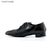 Dansskor 2024 Spring Summer Style Men Ballroom svartvitt läder Bekväm andlig latin 1 tum