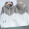 Plus size S-7xl Men Summer Coat Hooded 2024 Mode Waterdichte heren windscheiger ultrathin ademende zonnebrandcrème 240420