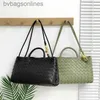 Mujeres Bottegs de lujo Venets Bolsas de diseñador Diseño Nuevo Metal Huceta de cuero tejido Bolso de hombro Un solo hombro Bolsas portátiles con logotipo 1to1