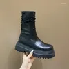 Bottes à talon plat Femmes Rubber Boots-Women Zipper Toe Round Luxury Designer Rain Madies Nice Med Autumn Mid Calf Botas de Mujer