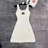 Designer Mulheres vestido casual mangas curtas tops bordados malhas tees de verão para fora da primavera para lady vestidos slim camisas clássicas básicas