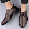 Casual Shoes Men orygine skórzane męskie biuro Oxfords sukienka biznesowa oddychająca męska miękkie mokasyny