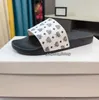 Paris Slides Mens Womens Summer Slippers Beach Shoes Home Room Black White Flat Scuffs Sliders Fashion кожа резиновый рисунок сандалии роскошные сандалии Sandale