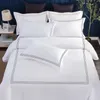 Luksusowy 100% Egipt bawełna 5 gwiazdek El Quilt Cover Pure Cotton Satin Strip Linia Łóżka kołdra szara niebieska złota poduszki 1PC 240407