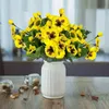 Faux Floral Greenery 4 trossen premium oxidatie -resistente kunstmatige Gerbera Flowers - Perfect voor Home Wedding Office Cafe Decor Special OC T240422