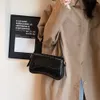 PU skórzana mini hobo torebka Wodoodporne kobiety szykowne torebki z procą stały kolor vintage torba torby klamra